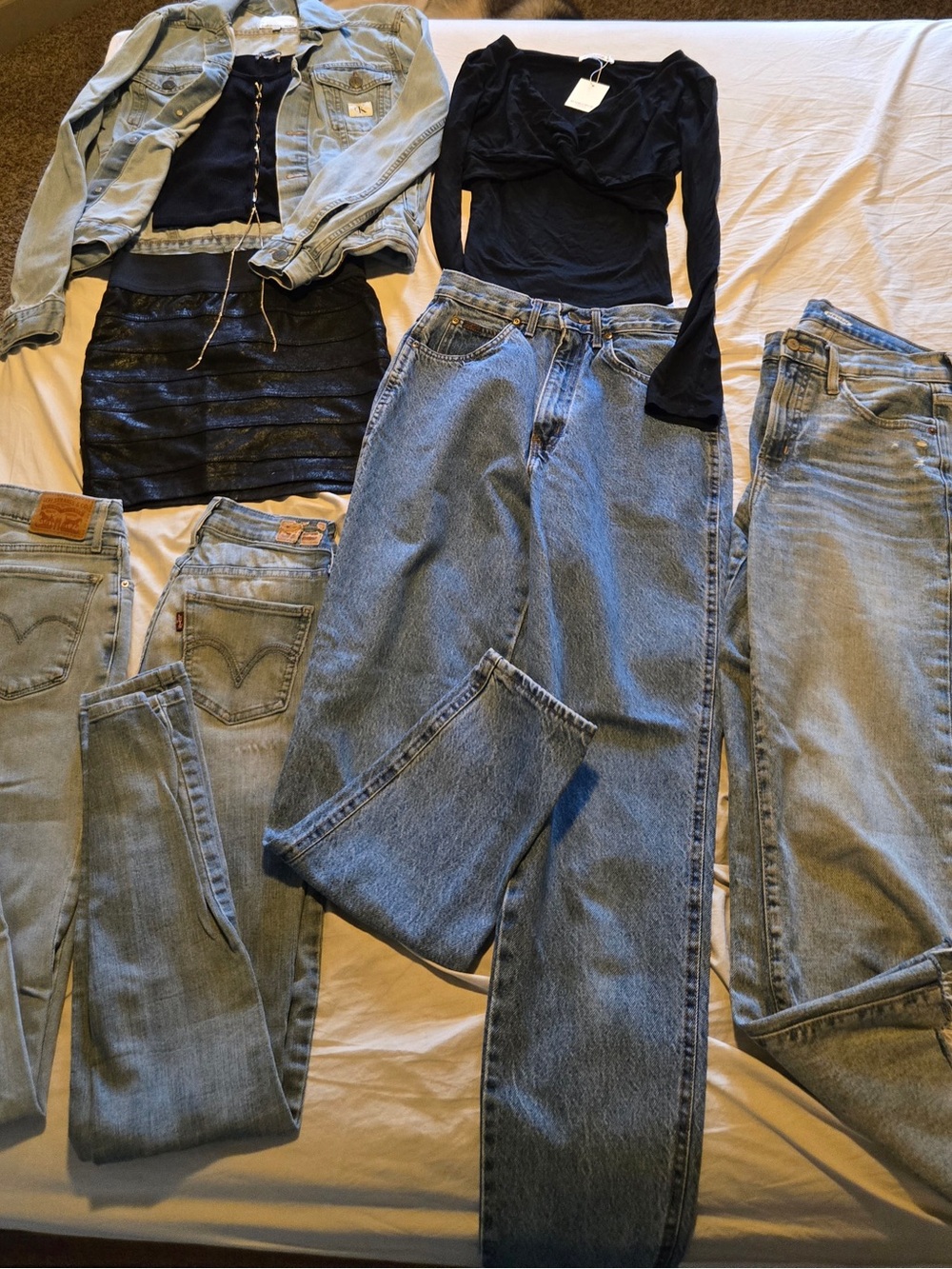 Vintage Levi's & Denim Mix - Light Blue Jeans Bundle